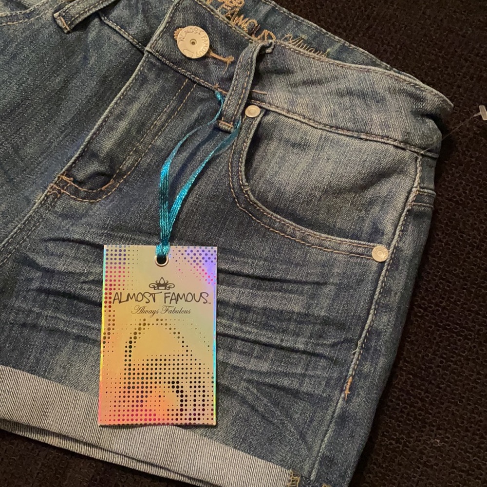 Almost famous size 7 shorts. NWT. - Picture 2 of 5